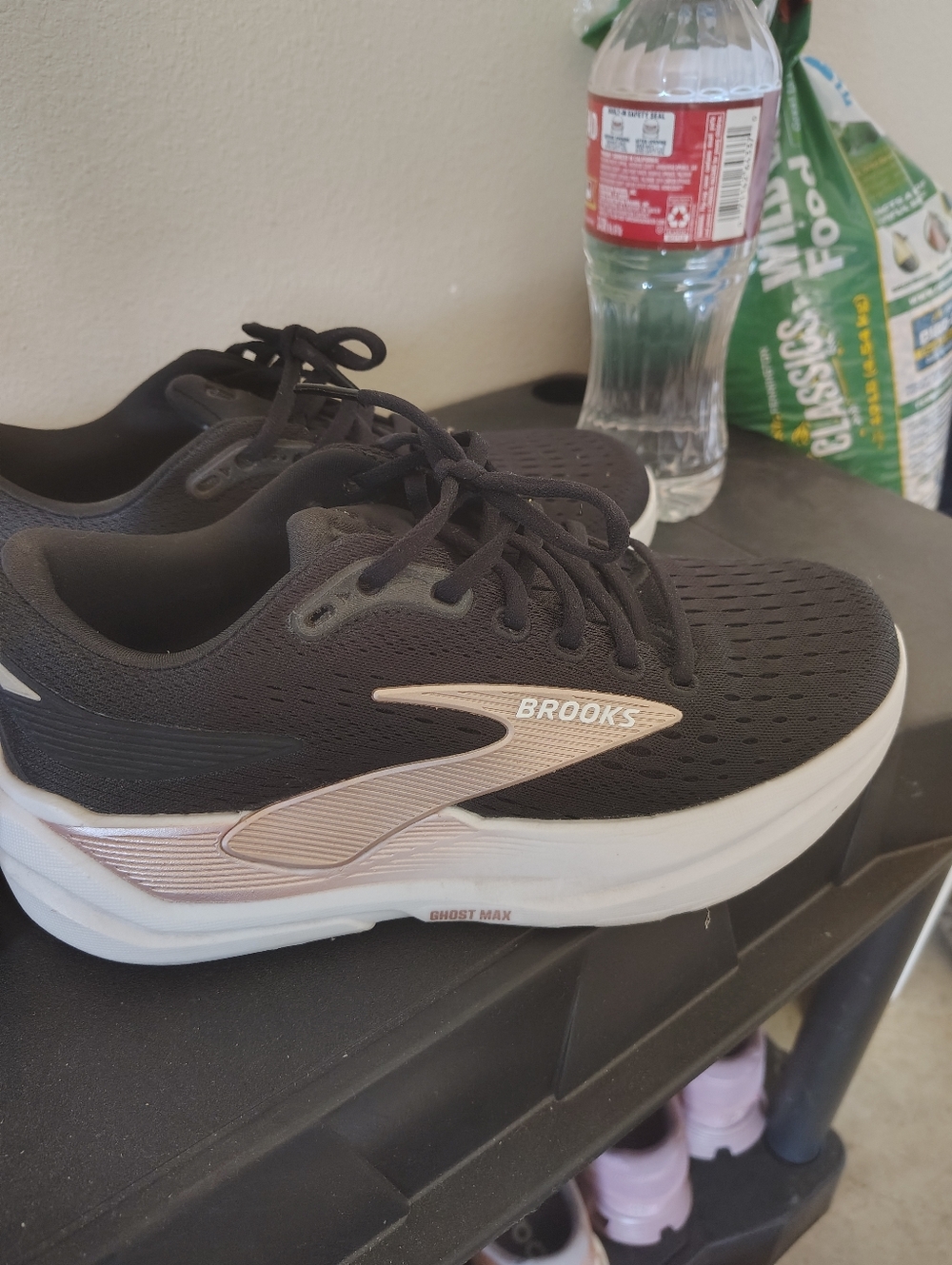 Brooks Ghost Max 3Black Running Shoes with Rose Gold Logo